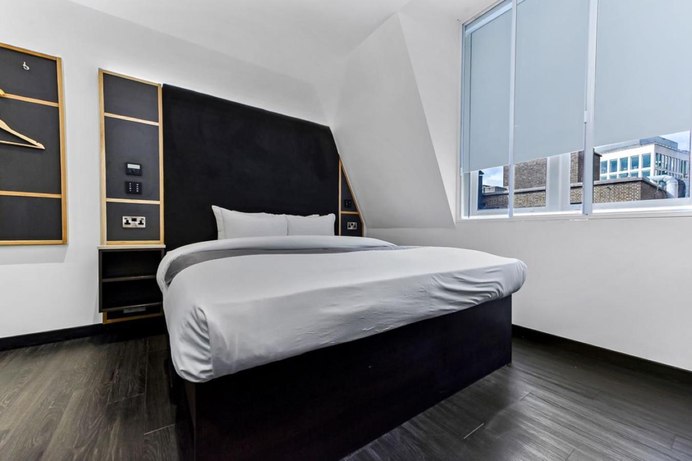 Z Holborn 3*